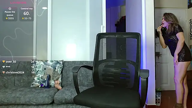 Snapshot of oriana_thomson2 chatting on 09/22/25, 04:14 oriana thomson2 online show from 09/22/25, 04:14