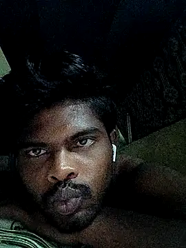 Snapshot of king8580 chatting on 10/01/25, 03:18 king8580 online show from 10/01/25, 03:18