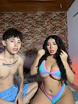 Snapshot of G_Poseidon_y_Cloe chatting on 10/24/25, 11:34 G Poseidon y Cloe online show from 10/24/25, 11:34