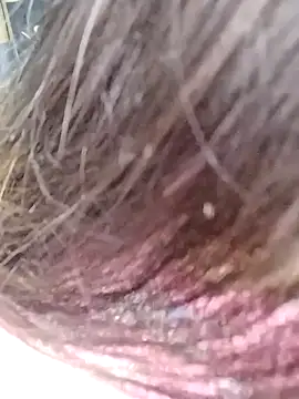 Snapshot of Sreya213 chatting on 12/22/24, 09:22 Sreya213 online show from 12/22/24, 09:22