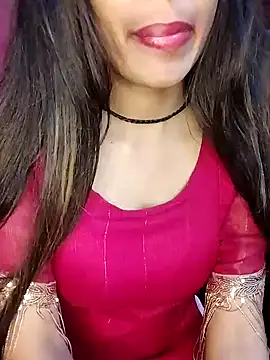 Snapshot of Sreya213 chatting on 12/23/24, 10:10 Sreya213 online show from 12/23/24, 10:10