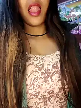 Snapshot of Sreya213 chatting on 12/26/24, 06:52 Sreya213 online show from 12/26/24, 06:52