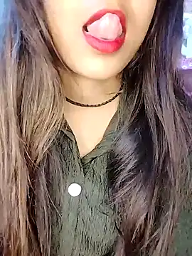 Snapshot of Sreya213 chatting on 12/27/24, 05:59 Sreya213 online show from 12/27/24, 05:59