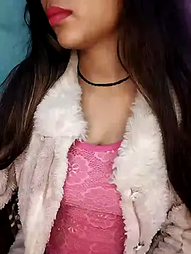 Snapshot of Sreya213 chatting on 12/29/24, 05:22 Sreya213 online show from 12/29/24, 05:22