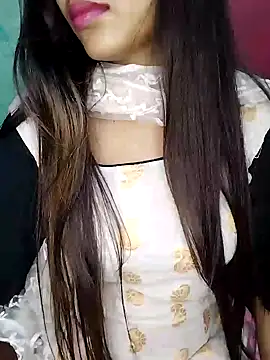 Snapshot of Sreya213 chatting on 01/13/25, 09:42 Sreya213 online show from 01/13/25, 09:42