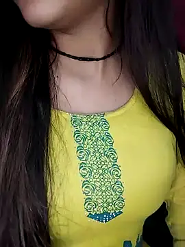 Snapshot of Sreya213 chatting on 01/26/25, 11:18 Sreya213 online show from 01/26/25, 11:18