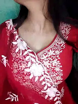 Snapshot of Sreya213 chatting on 10/15/25, 06:02 Sreya213 online show from 10/15/25, 06:02