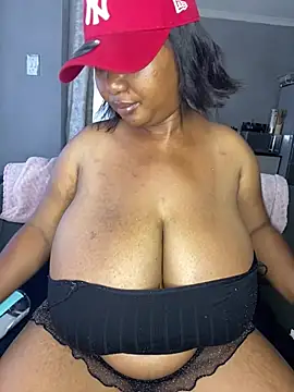 Snapshot of MayaPassion chatting on 01/11/26, 10:42 MayaPassion online show from 01/11/26, 10:42