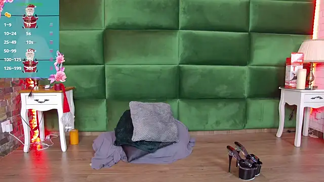 SelenSummer online show from 12/17/25, 08:04