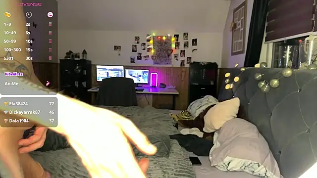 Snapshot of elina_may chatting on 02/19/25, 05:38 elina may online show from 02/19/25, 05:38