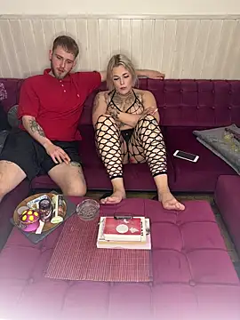 Snapshot of elina_may chatting on 03/08/25, 04:06 elina may online show from 03/08/25, 04:06