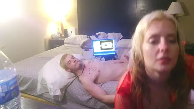 SkarlettRose96 online show from 05/25/26, 01:33
