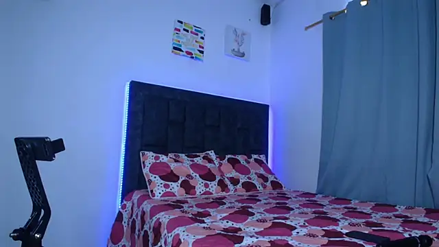 IssabellaLopez online show from 03/18/26, 03:15