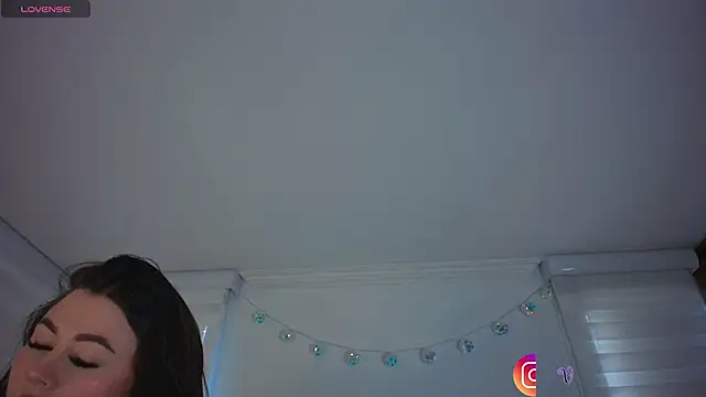 venusleroy  online show from 01/14/26, 10:25