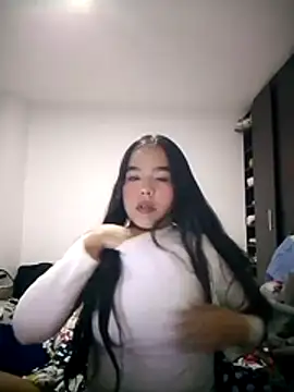 Snapshot of SweetFortuner chatting on 11/23/25, 02:11 SweetFortuner online show from 11/23/25, 02:11