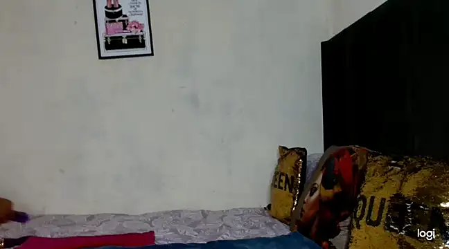 Snapshot of quenliyasa chatting on 01/21/25, 07:17 quenliyasa online show from 01/21/25, 07:17