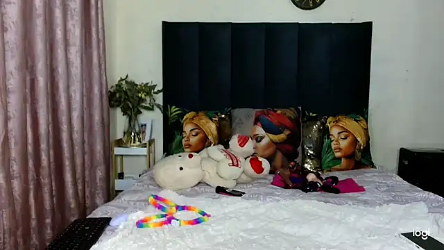 quenliyasa online show from 12/14/25, 09:19