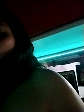 lucylovles online show from 11/30/25, 09:35