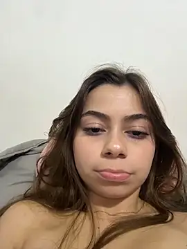 Snapshot of Lesbiandreams chatting on 11/14/25, 05:17 Lesbiandreams online show from 11/14/25, 05:17