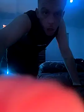 aus guy93 online show from 11/14/25, 12:37