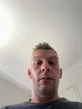 aus guy93 online show from 05/11/26, 06:41