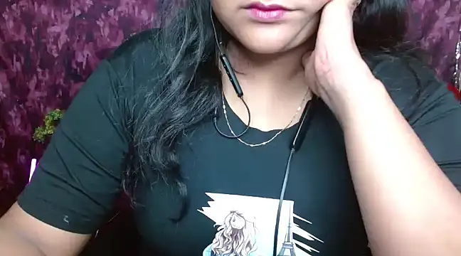 Snapshot of Naughty_Ayesha1 chatting on 12/28/24, 03:37 Naughty Ayesha1 online show from 12/28/24, 03:37