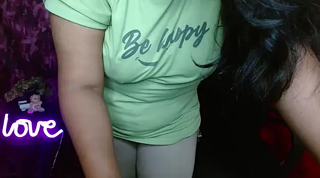 Snapshot of Naughty_Ayesha1 chatting on 01/18/25, 03:09 Naughty Ayesha1 online show from 01/18/25, 03:09