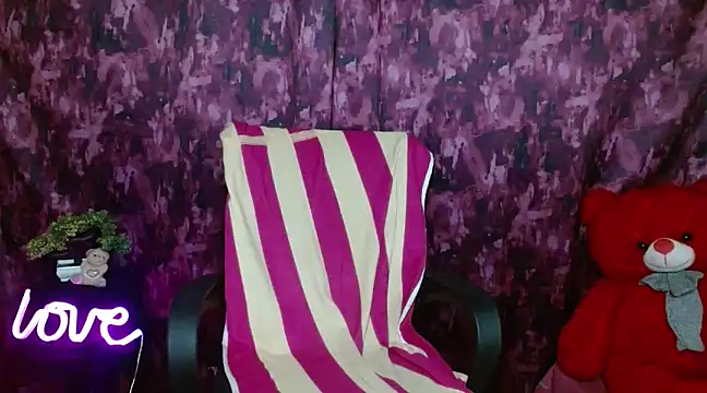 Snapshot of Naughty_Ayesha1 chatting on 01/22/25, 03:09 Naughty Ayesha1 online show from 01/22/25, 03:09