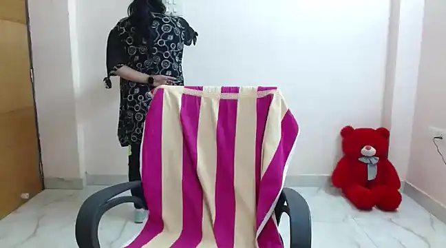 Snapshot of Naughty_Ayesha1 chatting on 01/23/25, 01:35 Naughty Ayesha1 online show from 01/23/25, 01:35