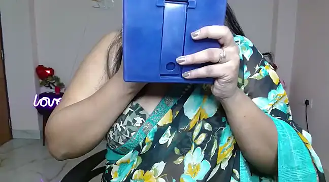 Snapshot of Naughty_Ayesha1 chatting on 02/22/25, 04:40 Naughty Ayesha1 online show from 02/22/25, 04:40