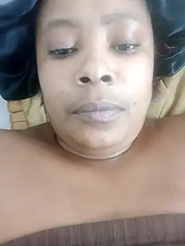 2Sweetysmile online show from 03/12/26, 03:40