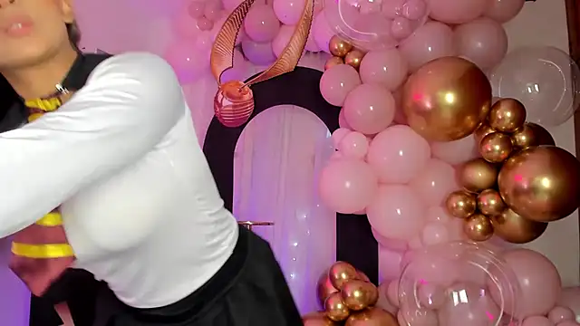 Alaia Love77 online show from 02/02/25, 12:51