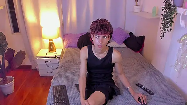 santy-kitty online show from 03/28/26, 02:11