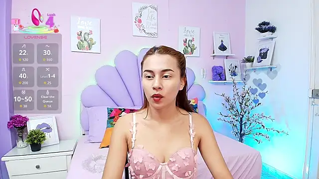 Snapshot of HannaPretthy chatting on 09/09/25, 11:43 HannaPretthy online show from 09/09/25, 11:43