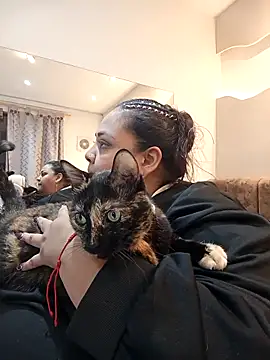 Snapshot of Alisson_am chatting on 03/04/26, 10:43 Alisson am online show from 03/04/26, 10:43