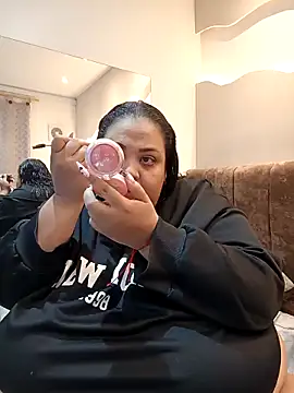 Snapshot of Alisson_am chatting on 04/05/26, 08:33 Alisson am online show from 04/05/26, 08:33