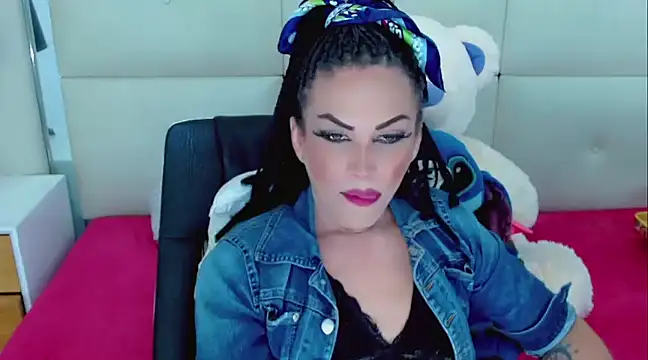 NathaliaCross online show from 03/05/25, 10:43
