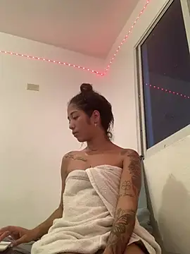 Snapshot of Marielasanchez chatting on 02/27/25, 11:15 Marielasanchez online show from 02/27/25, 11:15