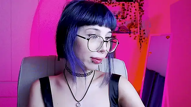 Snapshot of MoriHorri chatting on 12/05/24, 02:09 MoriHorri online show from 12/05/24, 02:09