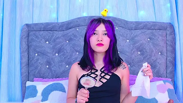 AlliciaKim online show from 01/06/25, 07:35