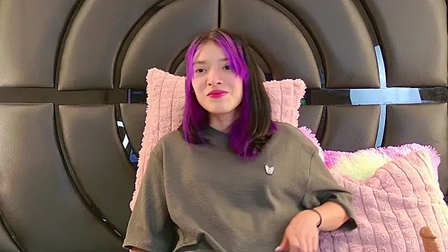 AlliciaKim online show from 01/09/25, 07:18