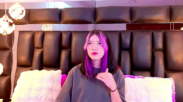 AlliciaKim online show from 01/28/25, 07:53