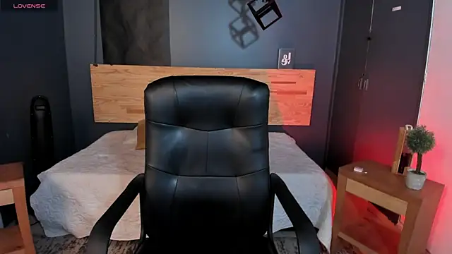 Snapshot of Annaa_rosee chatting on 01/08/25, 03:51 Annaa rosee online show from 01/08/25, 03:51