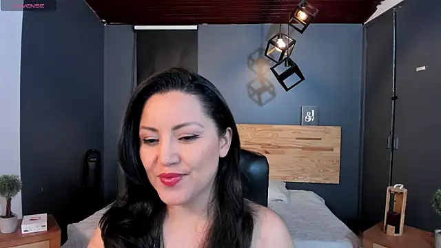 Snapshot of Annaa_rosee chatting on 01/09/25, 03:26 Annaa rosee online show from 01/09/25, 03:26