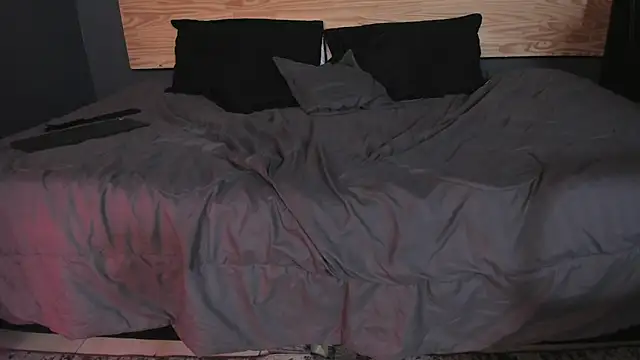 Snapshot of Annaa_rosee chatting on 02/06/25, 06:51 Annaa rosee online show from 02/06/25, 06:51