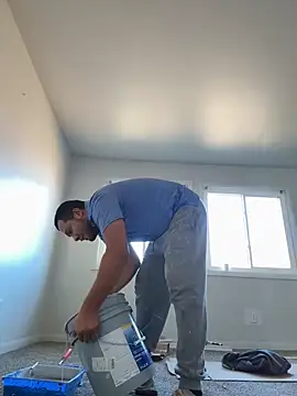 elamante03 online show from 12/02/24, 07:38