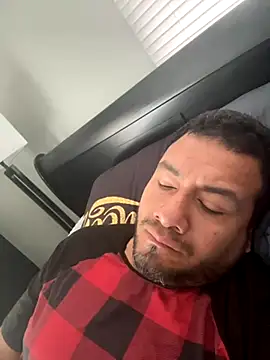 elamante03 online show from 11/20/25, 02:39