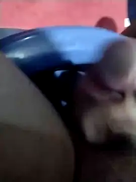 Snapshot of lm279 chatting on 01/11/25, 10:29 lm279 online show from 01/11/25, 10:29