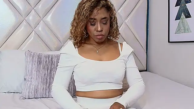 Lana-Gross online show from 02/06/25, 04:36