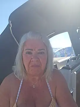 Snapshot of CocoTim69 chatting on 07/04/26, 08:09 CocoTim69 online show from 07/04/26, 08:09